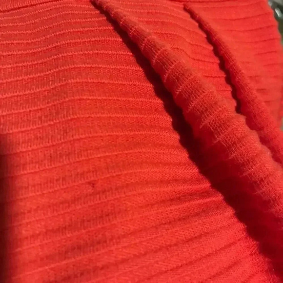 City by Windsor Red Heart Shape Open Back Dress - Picture 6 of 7